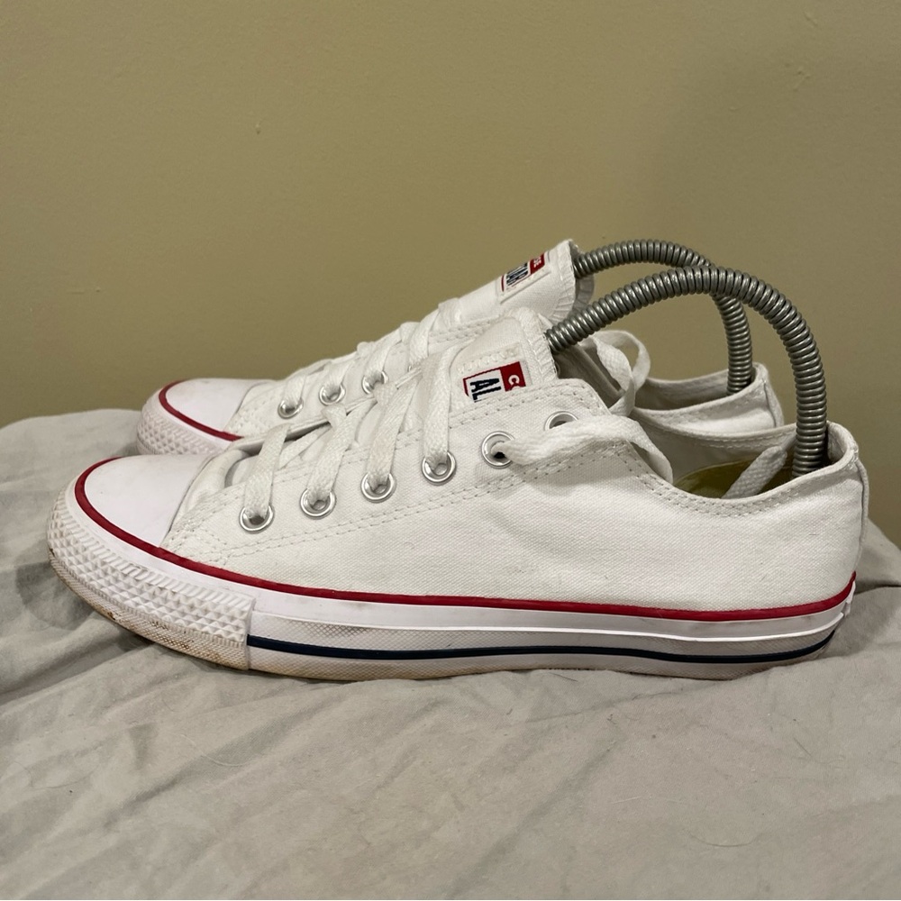Converse Women Chuck Taylor All Star Classic Low Top Sneaker Shoes  White